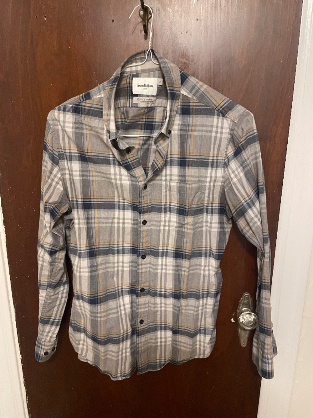 Men’s medium button down
